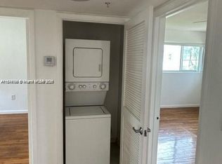 8216 Crespi Blvd APT 3, Miami Beach, FL 33141