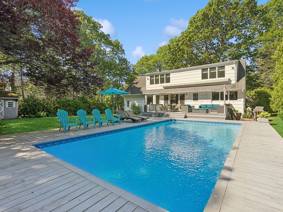 38 Eisenhower Dr, East Quogue, NY 11942 Zillow
