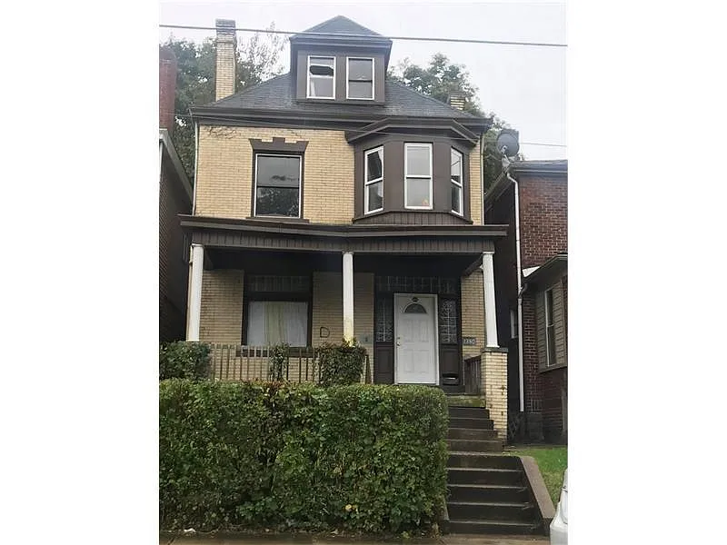 1380 Paulson Ave photo 1