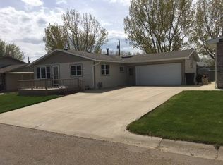 72 Bonnie St, Glasgow, MT 59230