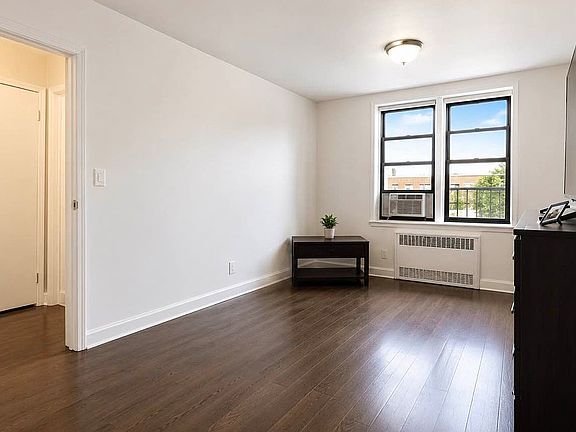 5th image of 37-30 83rd St #5