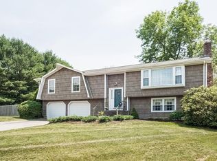 2 Robbie Rd, Moodus, CT 06469