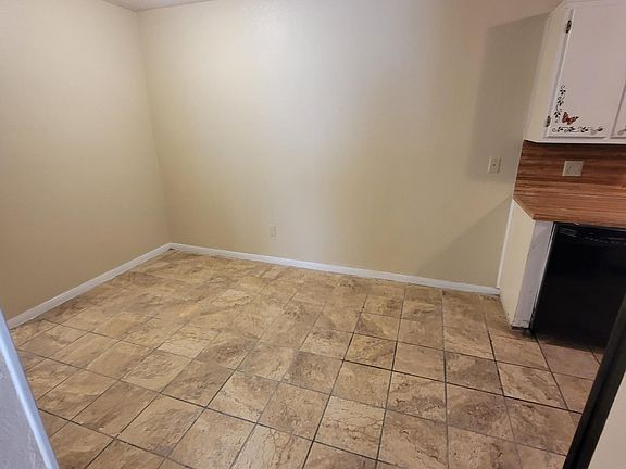 2nd image of 102 E Truman Ave