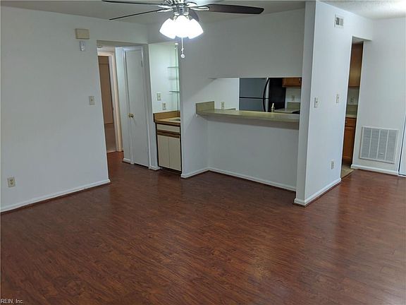 5th image of 3508 Irvington Ct