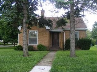 327 W Naperville Rd, Westmont, IL 60559