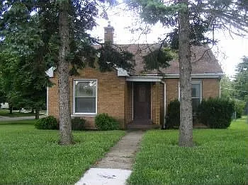 327 W Naperville Rd photo 1
