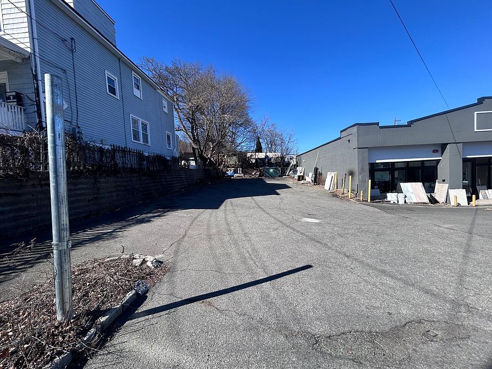 1st image of 6 S Highland Avenue