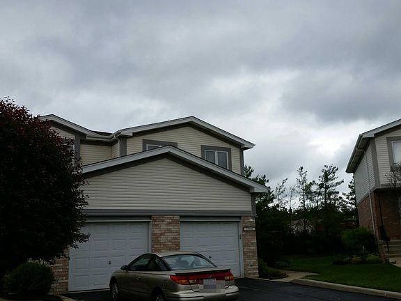 3rd image of 15930 Blackwater Ct