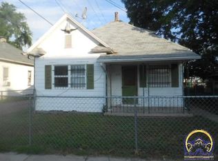 609 SE Lake St, Topeka, KS 66607