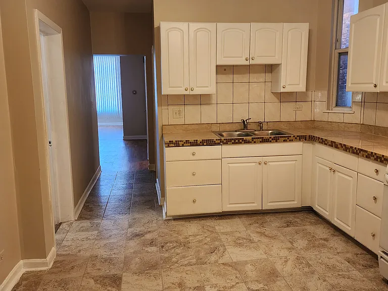 3013 W Warren Blvd #2 — Photo 8