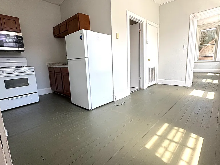 1716 Hanfield St #3 — Photo 5