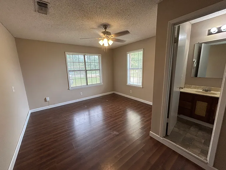 3500 N Highway 99 — Photo 10