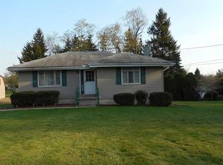 35 Meadowbrook Dr, New Castle, PA 16105