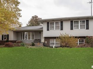 18062 N 850th Ave, Galva, IL 61434