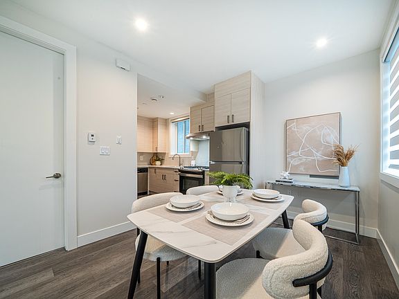 4th image of 7261 E Sherbrooke St
