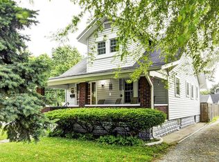 834 Parkway Dr, Parkway Village, KY 40217