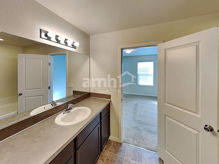 414 Gorge Ct — Photo 12