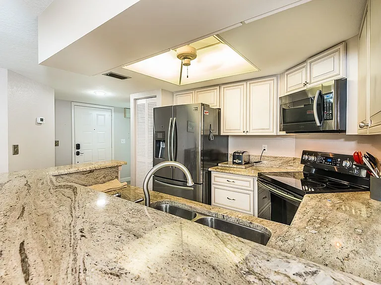 2601 W Marion Ave #47A — Photo 13