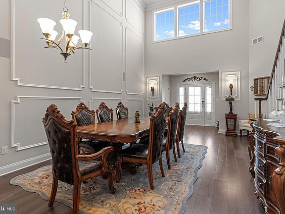 5th image of 81 Lavender Dr