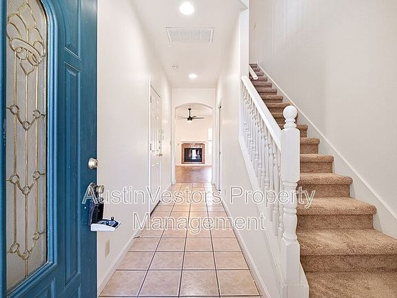 4th image of 1003 Canyon Edge Dr APT A