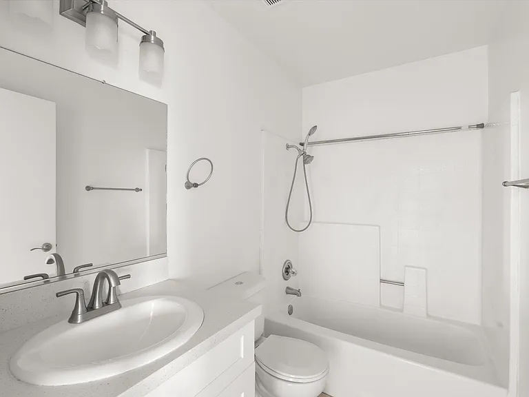 Starlight Ridge Apartments- Yucaipa, CA — Photo 8