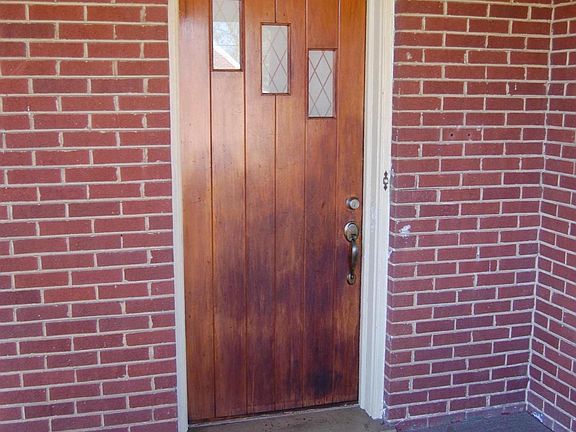 4th image of 2634 Cedarhurst Ave NW