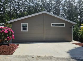 1725 15th Ave SE #202, Bothell, WA 98021