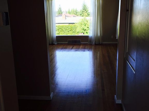 2nd image of 6515 N Hale St #2