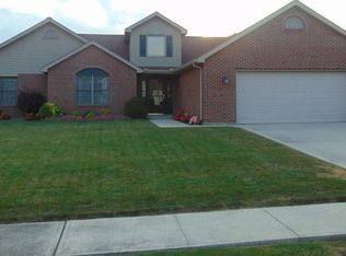 316 Driftwood Dr, Greenville, OH 45331