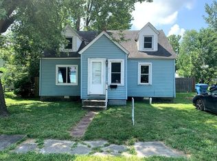 615 E Gragg St, Centralia, IL 62801