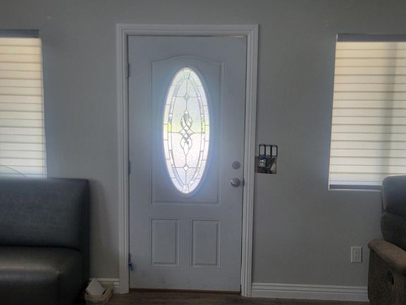 5th image of 2345 Rosewood Ave
