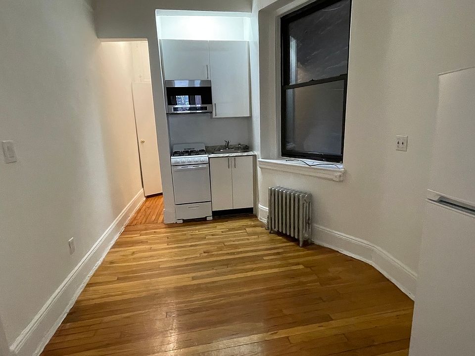 1st image of 70 E 7th St APT 1C