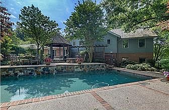 5th image of 502 Dogwood Dr