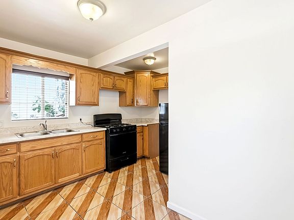 4th image of 4965 O'Sullivan Dr