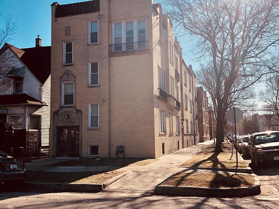 1st image of 1851 W Warner Ave #3