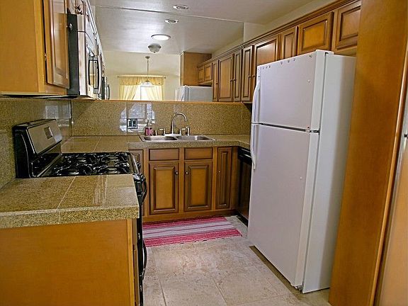 5th image of 26853 Ave Of The Oaks Unit B
