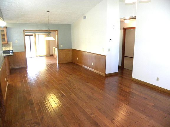 5th image of 1118 SW Babcock Avenue