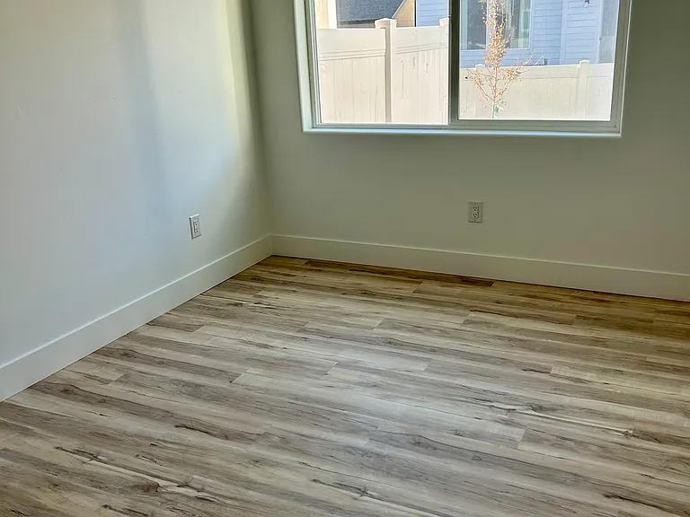 1313 W Caine Dr — Photo 10