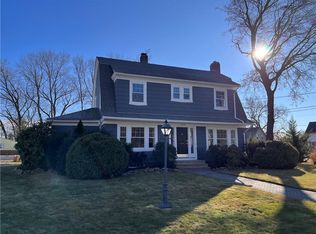 1009 Smithfield Ave, Lincoln, RI 02865