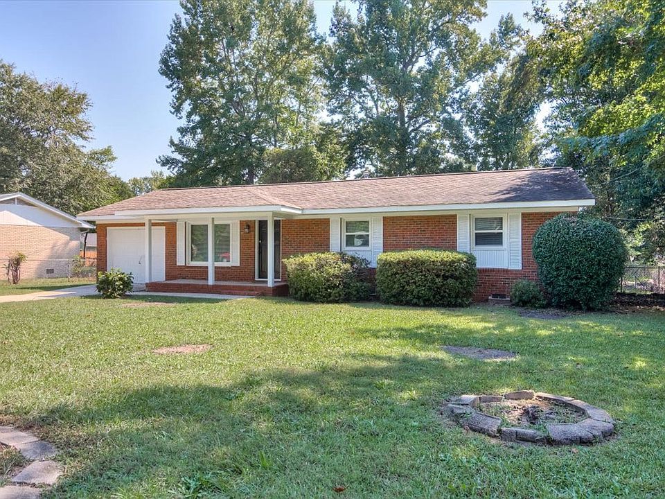1st image of 208 Merrymont Dr