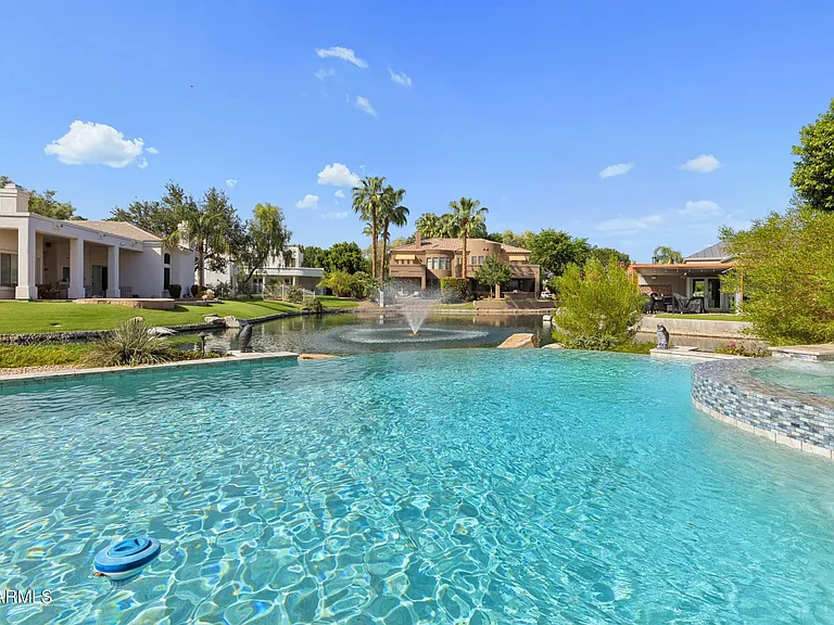 1465 W Island Cir — Photo 92