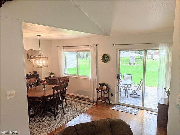 5th image of 26961 Westwood Ln