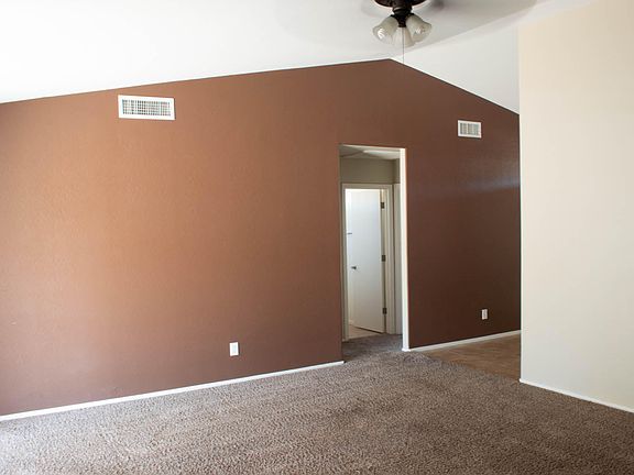 4th image of 9464 W Purdue Ave