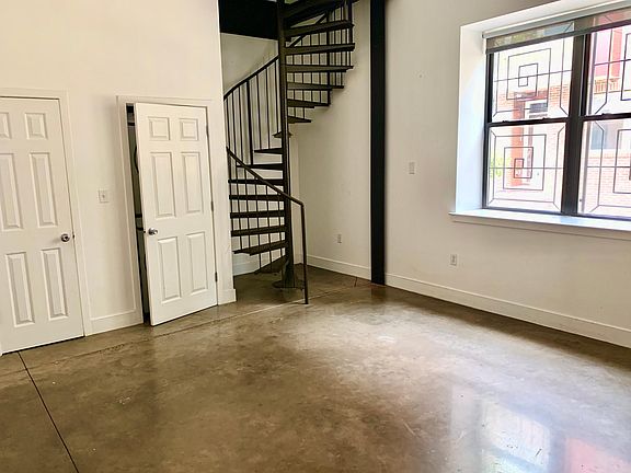 4th image of 190 W Berks St #9A
