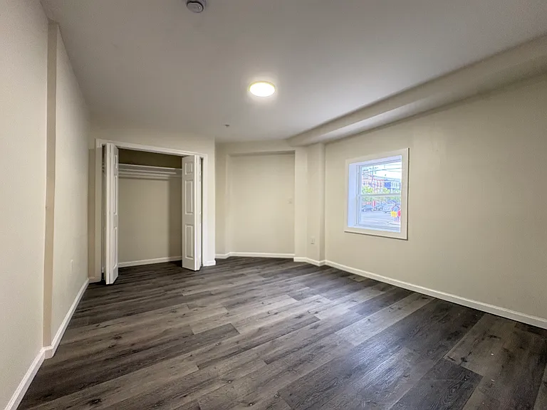 646 Kennedy Blvd #1 — Photo 3