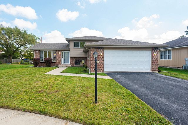 1st image of 3047 Rosiclaire Ct