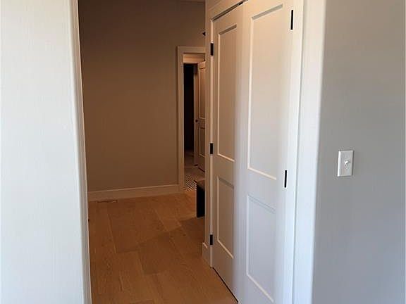 4th image of 3222 SW Enoch St