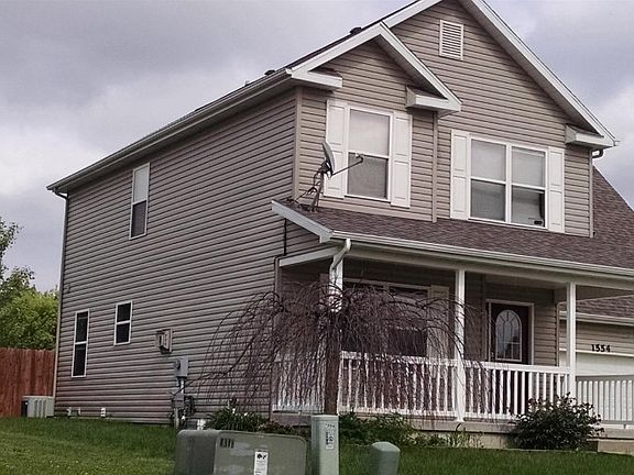3rd image of 1554 Holbrook Dr