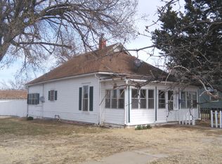 107 F And 1st St, Phillipsburg, KS 67661