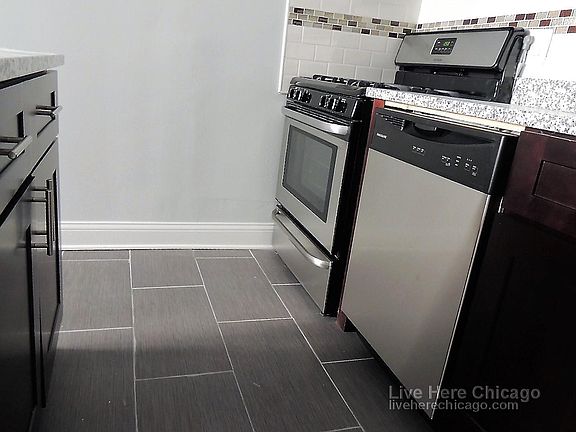 3rd image of 5500 Block N Kenmore Edgewater #303